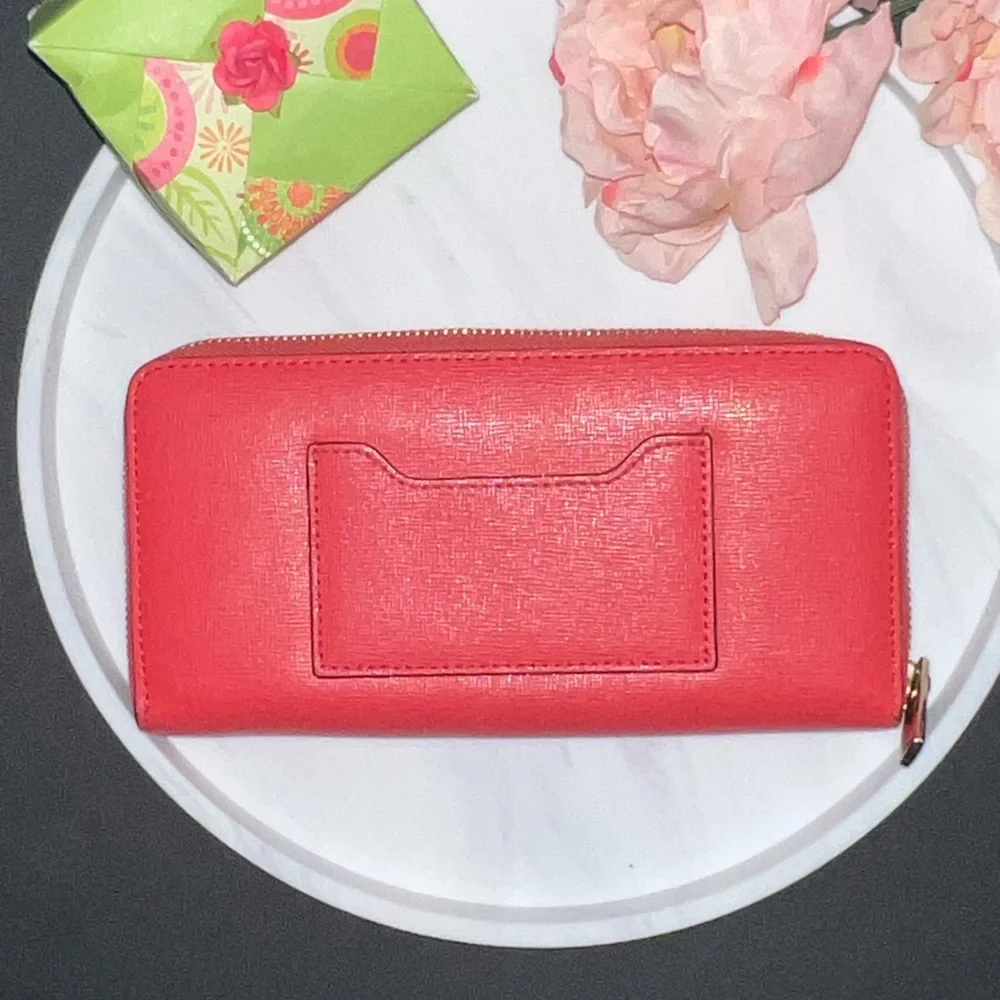 EUC Coach Accordion Zip Wallet in Coral - Picture 2 of 13